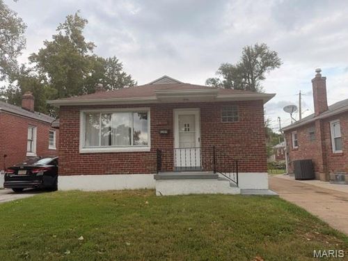 8309 Orchard Ave, Saint Louis, MO, 63132-2819 | Card Image