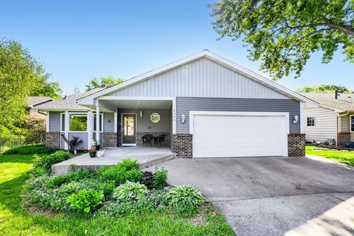 4356 Grimes Ave N, Robbinsdale, MN, 55422-1569 | Card Image