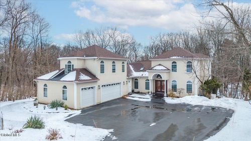 108 Woods Ln, Menands, NY, 12204-1614 | Card Image