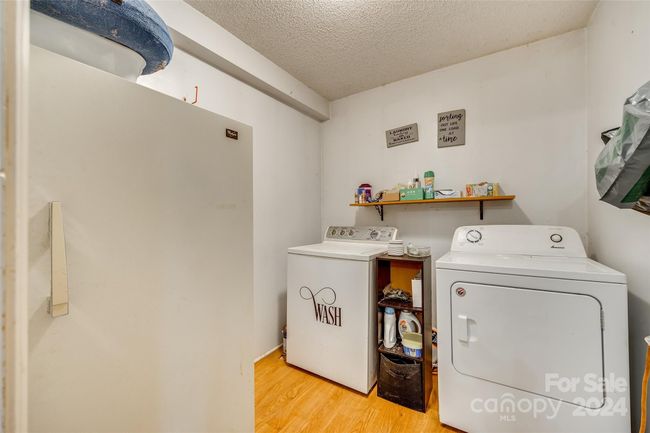 Laundry Room | Image 15