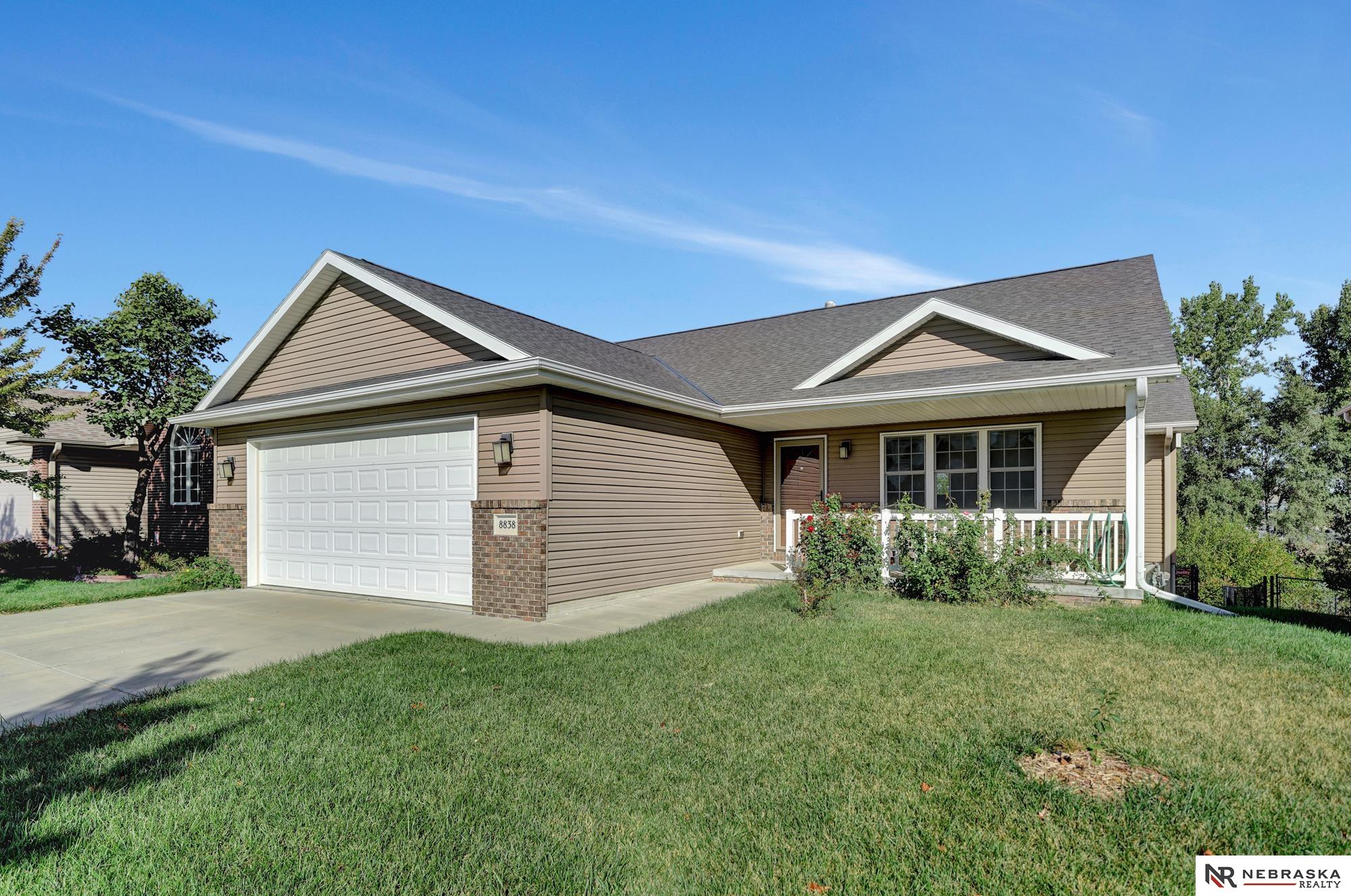 Prairie Village Dr, Lincoln, NE 68507