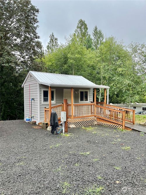 21 W Prairie Loop Rd, Elma, WA, 98541-9694 | Card Image