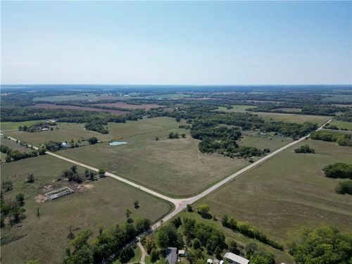 2284 Riley Rd, Ottawa, KS, 66067-8768 | Card Image