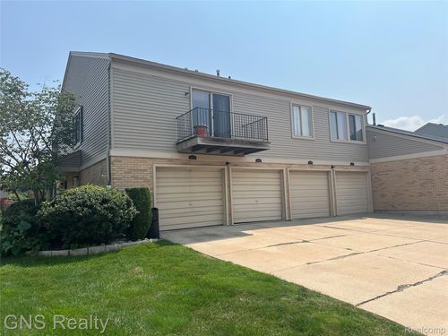 44594 Connecticut Ct, Clinton Township, MI, 48038-1074 | Card Image