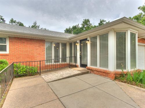 1214 Cruce Street, Norman, OK, 73069 | Card Image