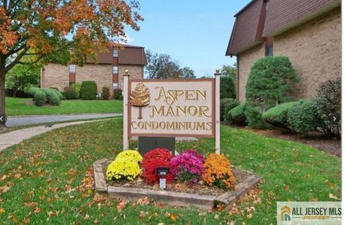 a-170 Overlook Ct, Woodbridge, NJ, 07095-1454 | Card Image