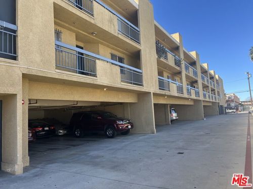 unit-208-9014 Burnet Ave, North Hills, CA, 91343-7049 | Card Image