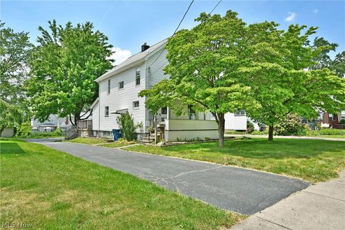 124 Lincoln Ave, Niles, OH, 44446-3123 | Card Image