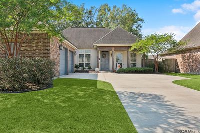 16411 Parker Place Dr, House other with 3 bedrooms, 2 bathrooms and null parking in Prairieville LA | Image 1