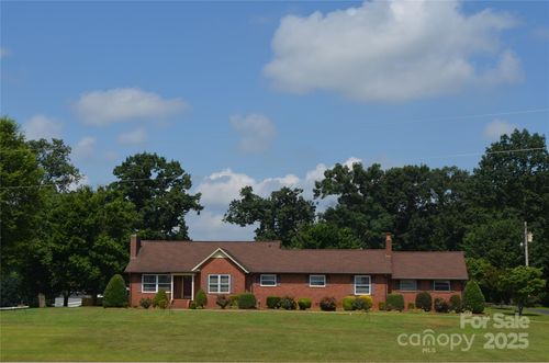 1474 Paynes Dairy Rd, Taylorsville, NC, 28681-3815 | Card Image