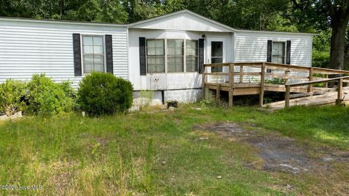 9559 Us Highway 17 S, Chocowinity, NC, 27817-8205 | Card Image