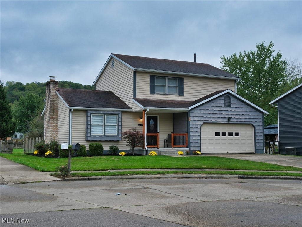 Kent Cir, New Philadelphia, OH 44663