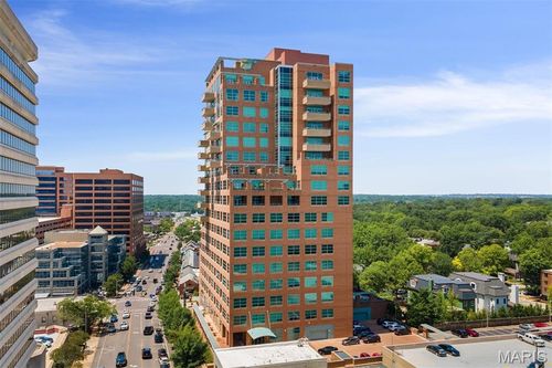 unit-8h-8025 Maryland Ave, Clayton, MO, 63105-3891 | Card Image