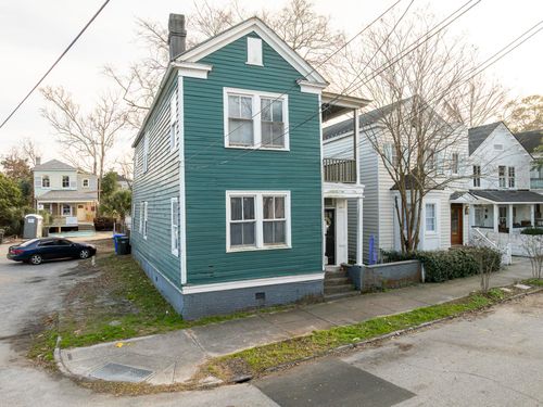 17 Maverick St, Charleston, SC, 29403-4934 | Card Image