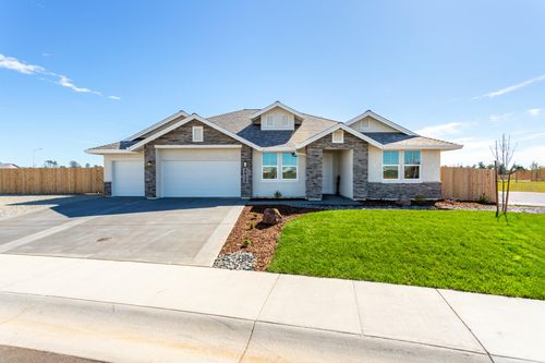 2635 Lawn Ln, Redding, CA, 96001 | Card Image