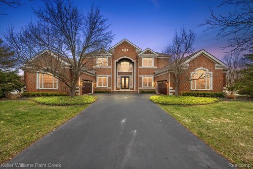 3878 S Shoreline Dr, Milford, MI, 48381-4806 | Card Image