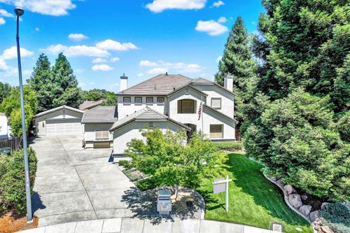 325 Stoneridge Circle, Vacaville, CA, 95687 | Card Image