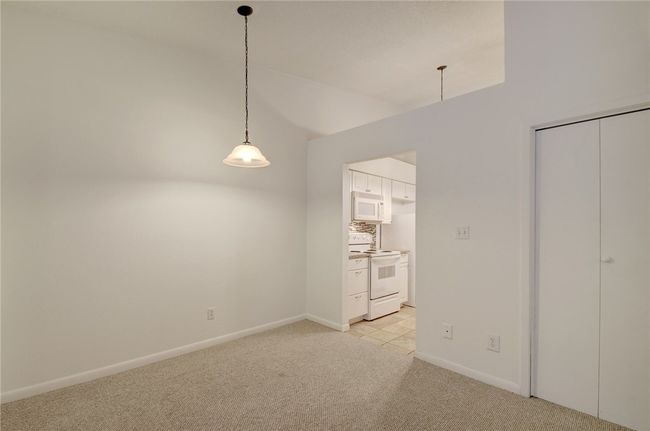 APT-112 - 1705 Crossing Pl, Condo with 2 bedrooms, 2 bathrooms and 2 parking in Austin TX | Image 14