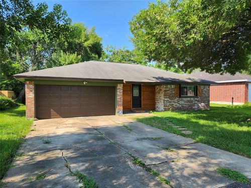 2006 Redwood Street, Kemah, TX, 77565 | Card Image