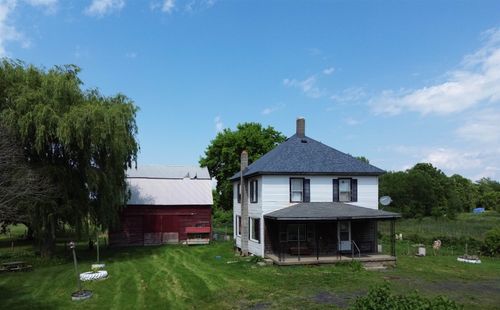 180 E Shore S, Grand Isle, VT, 05458-2439 | Card Image