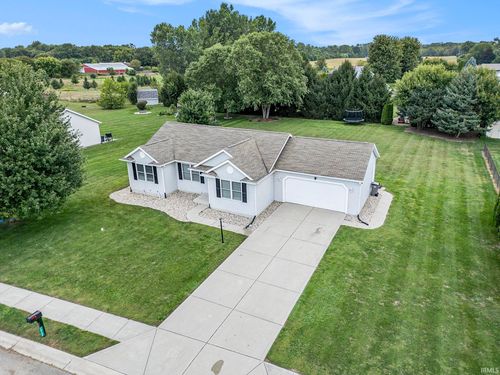 18145 Montgomry Ln, Goshen, IN, 46528-7637 | Card Image