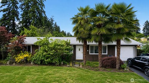 925 139th Street E, Tacoma, WA, 98445 | Card Image