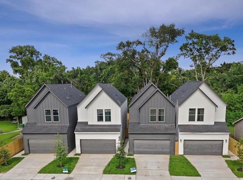 7418 Maxroy St, Houston, TX, 77088-7814 | Card Image