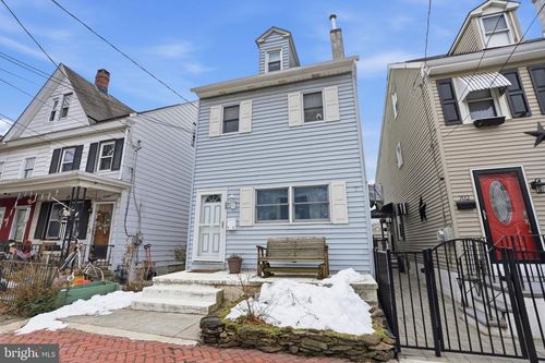 650 Pine St, BRISTOL, PA, 19007-3728 | Card Image