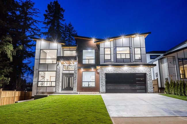 19691 32 A Avenue, House other with 7 bedrooms, 6 bathrooms and 4 parking in Langley BC | Image 1