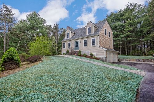 55 Myles Standish Dr, Carver, MA, 02330-1632 | Card Image