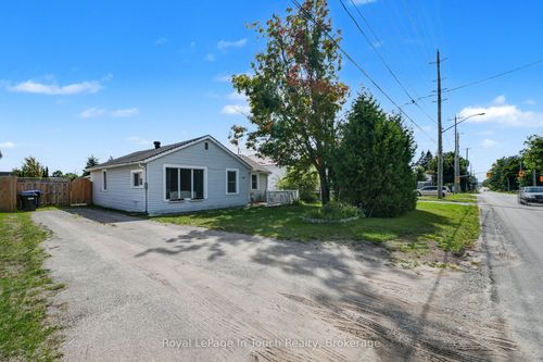 116 Robert St E, Penetanguishene, ON, L9M1J2 | Card Image