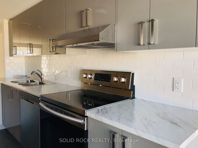 C - 601 Chapman Mills Dr, Condo with 2 bedrooms, 3 bathrooms and null parking in Nepean ON | Image 7