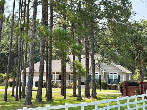 3700 Kingston Ct, Valdosta, GA, 31605-7869 | Card Image