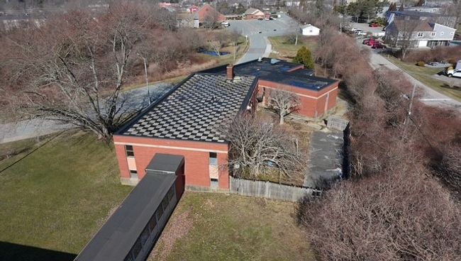 911 W Main Rd, Home with 0 bedrooms, 0 bathrooms and null parking in Middletown RI | Image 4