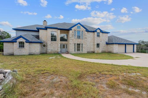 4205 Park Dr, Lago Vista, TX, 78645-8022 | Card Image