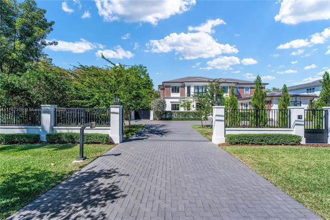 6575 Sw 96 Th St, House other with 7 bedrooms, 9 bathrooms and null parking in Pinecrest FL | Image 87