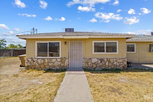 1513 Lincoln St, Bakersfield, CA, 93305 | Card Image