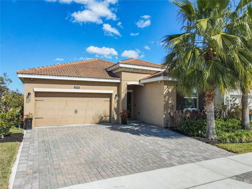 1055 Oak Bluff Dr, DAVENPORT, FL, 33837-3687 | Card Image