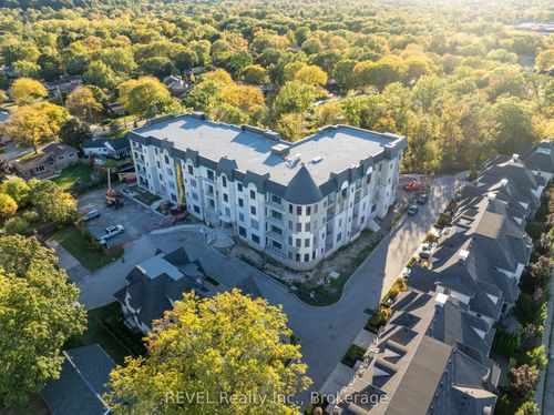 410-2 Arbourvale Common, Saint Catharines, ON, L2T2Z9 | Card Image