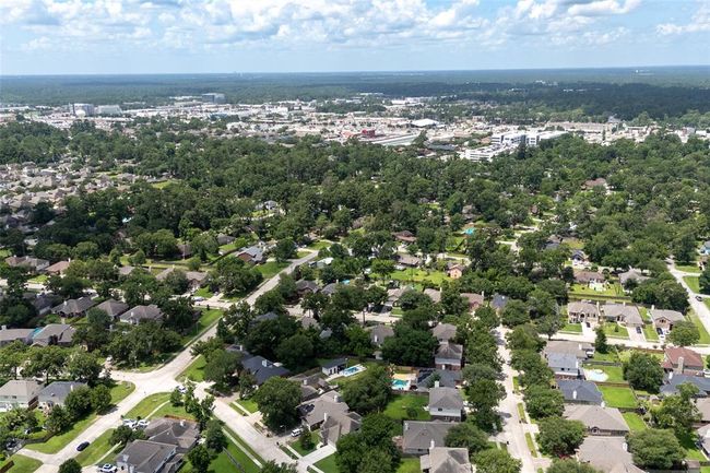 This location offers a staggering 100+ restaurants all within 5 miles. You could practically eat at a new restaurant every week for 2 years! | Image 42