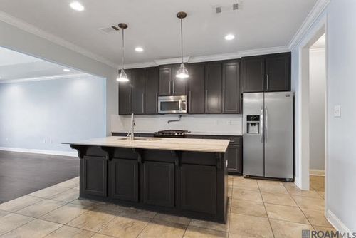 7907 Valencia Ct, Baton Rouge, LA, 70820-6524 | Card Image