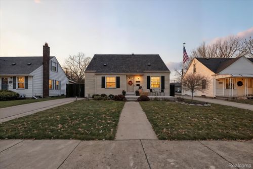 17748 Reno St, Riverview, MI, 48193-4230 | Card Image