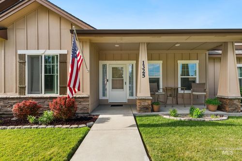 1325 E 15th N, Mountain Home, ID, 83647-1805 | Card Image
