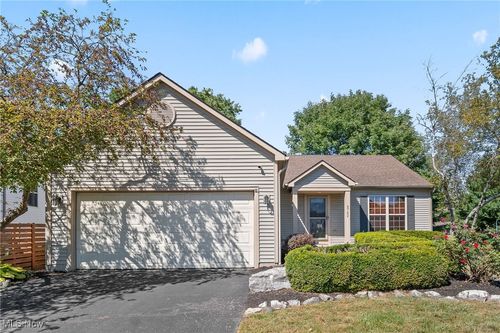 8762 Ormiston Cir, Reynoldsburg, OH, 43068-9507 | Card Image