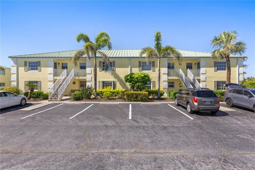 apt-105-942 Capri Isles Blvd, VENICE, FL, 34292-4426 | Card Image