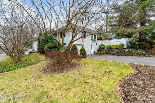 51 Glen Rd, Greenwich, CT, 06830-4631 | Card Image