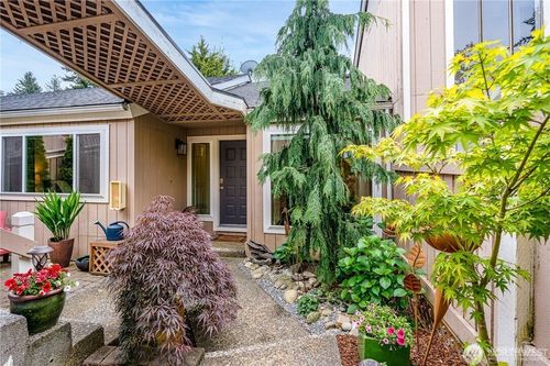 19-3213 Sw 319th Pl, Federal Way, WA, 98023-2245 | Card Image