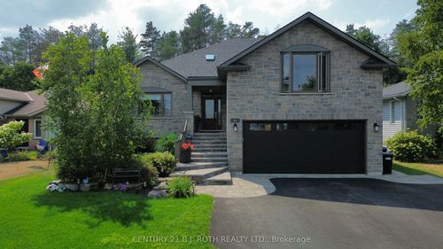 41 Osborn St, Angus, ON, L0M1B0 | Card Image