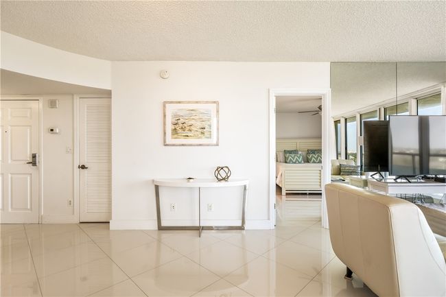 APT-702S - 3554 Ocean Dr, House attached with 2 bedrooms, 2 bathrooms and null parking in Vero Beach FL | Image 10