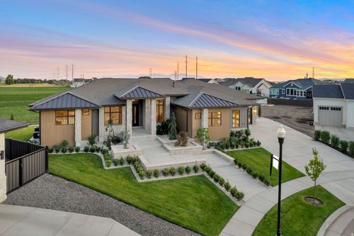 538 S 1400 W, Farmington, UT, 84025-5106 | Card Image